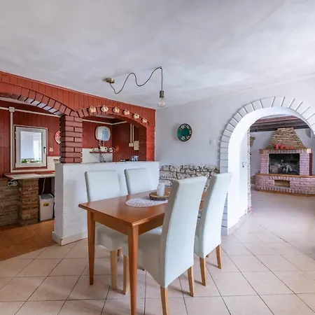 House Ruba * Marčana